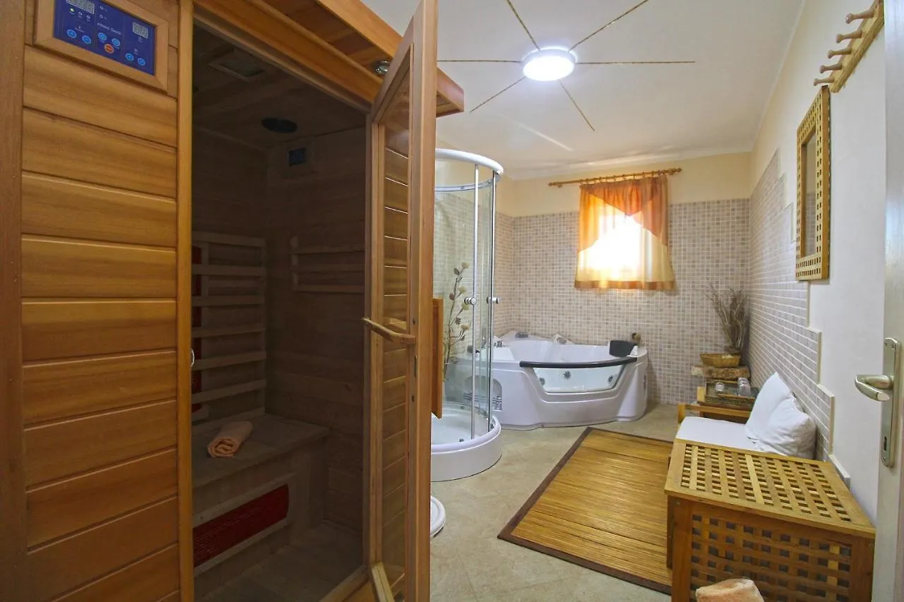 Holiday House With A Swimming Pool Sisan, Medulin - 20775 Liznjan 0*,  Croatia