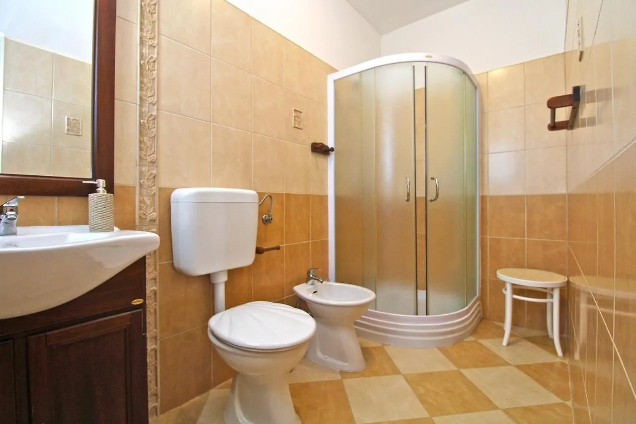 Holiday House With A Swimming Pool Sisan, Medulin - 20775 Ližnjan
