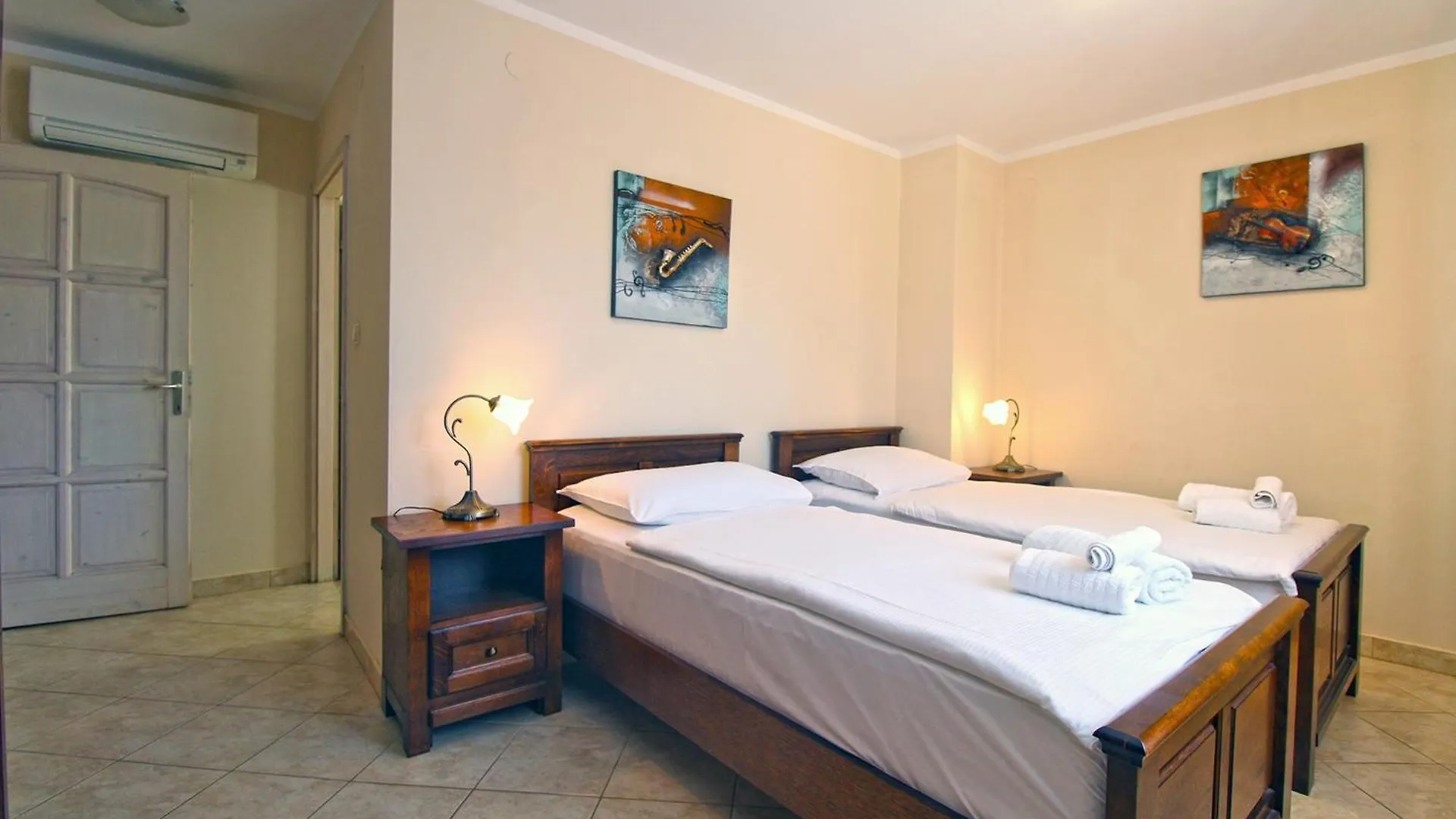 Holiday House With A Swimming Pool Sisan, Medulin - 20775 Liznjan Holiday home